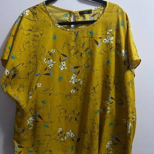 Plus size 3x Floral print top